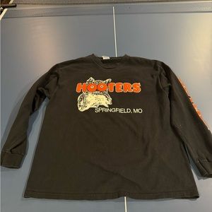 Vintage Hooters long sleeve